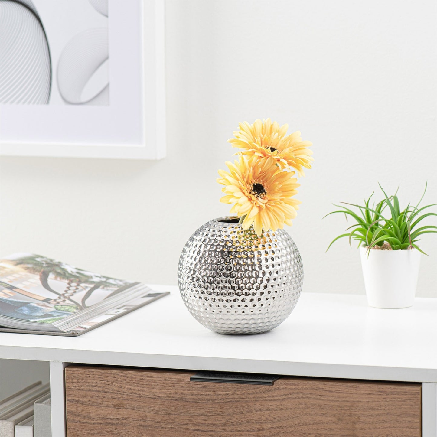 HELIO MEDIUM BALL VASE