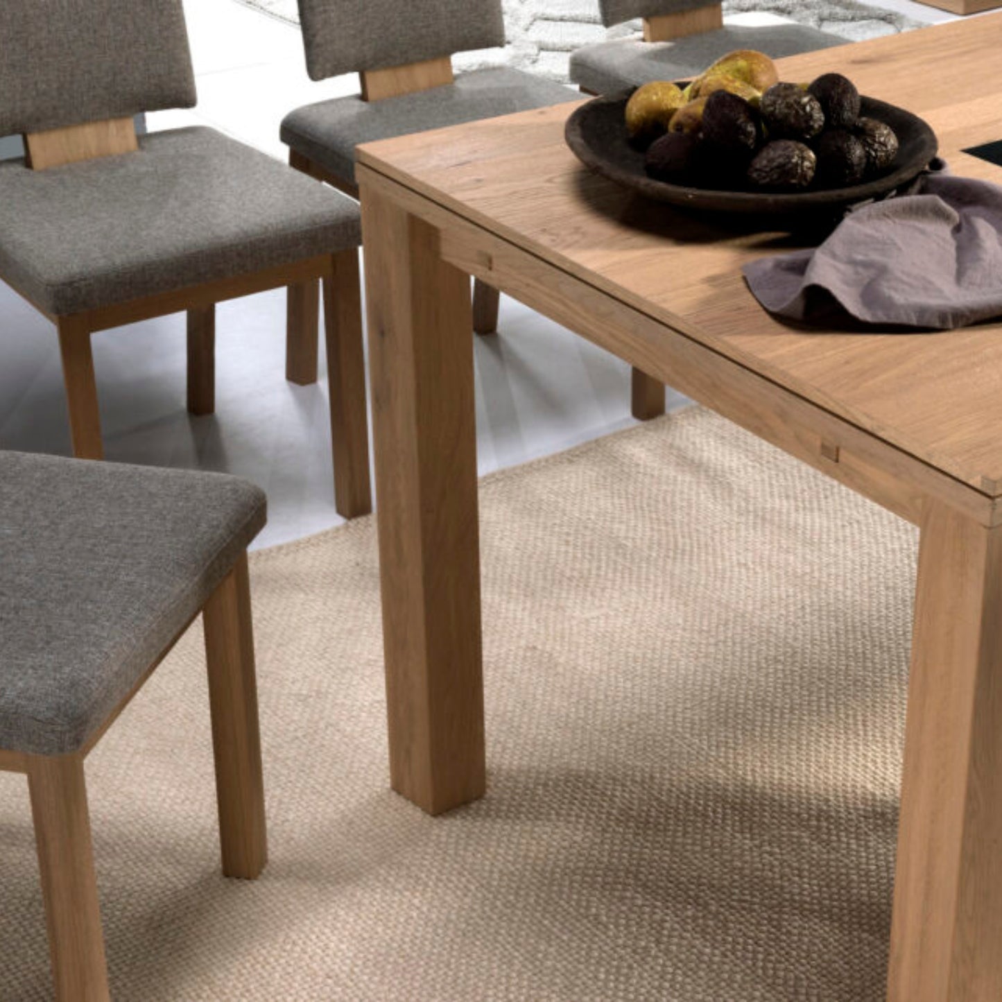 TABLE CORENA