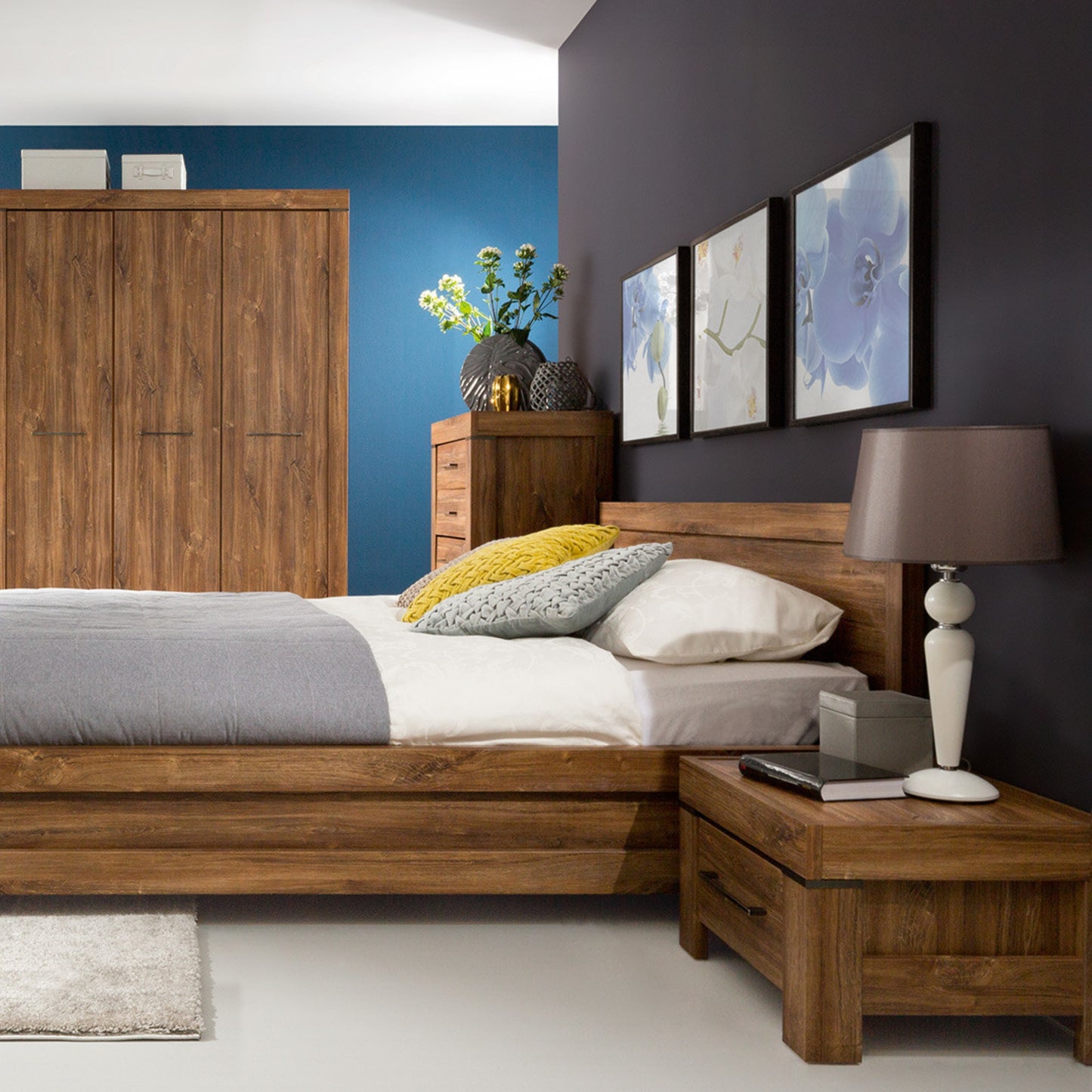 NIGHTSTAND GENT