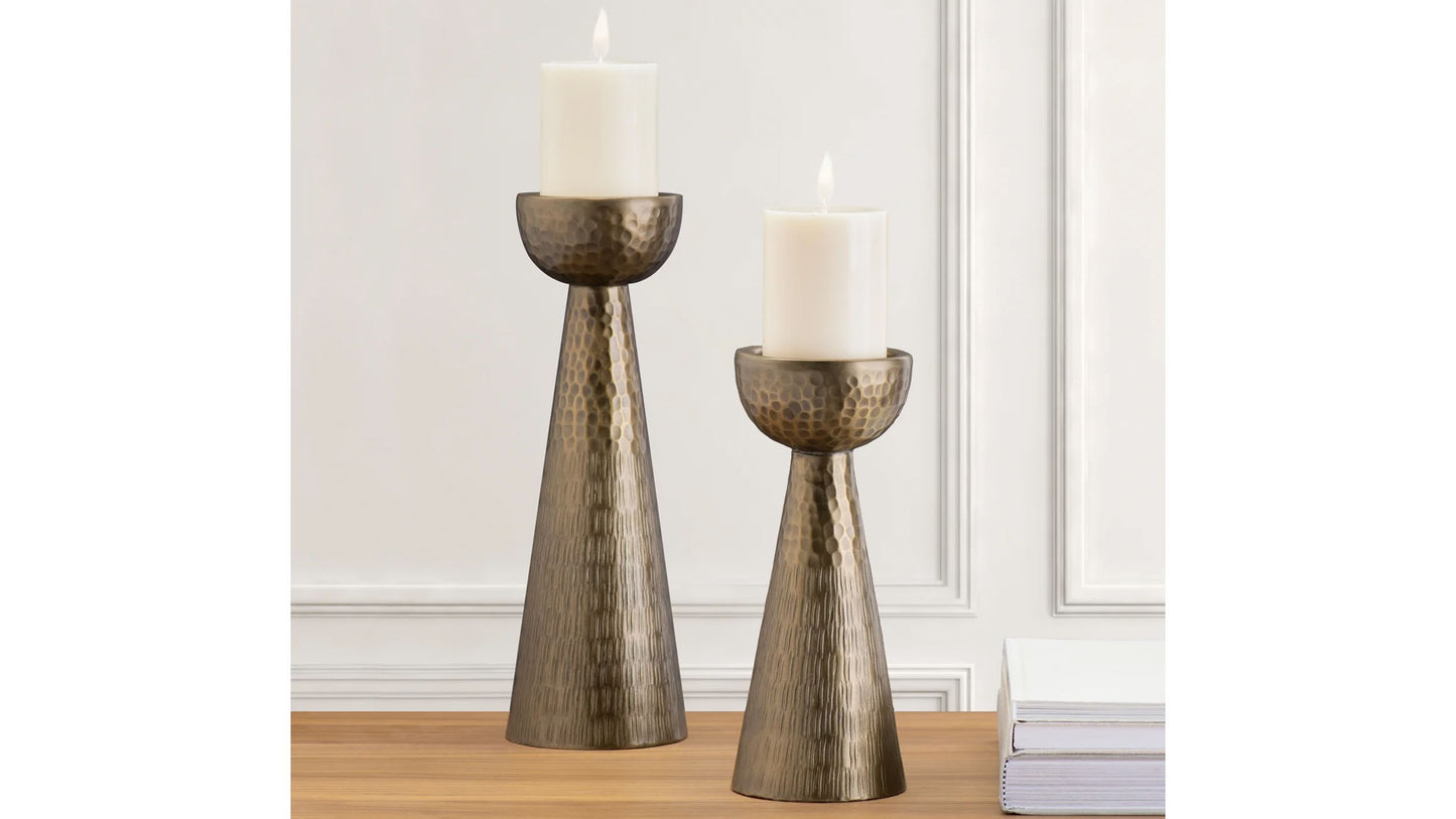 MAKIRA SHORT CANDLE HOLDER